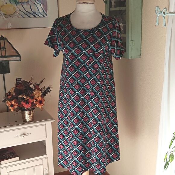 LuLaRoe Carly Dress - Picture 1 of 10